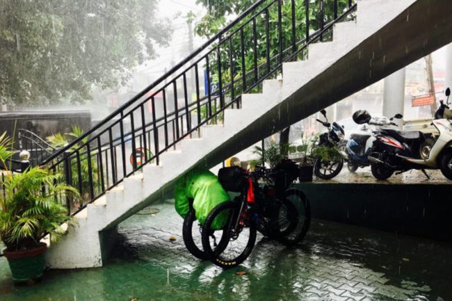 sri-lanka-bike-under-walkway